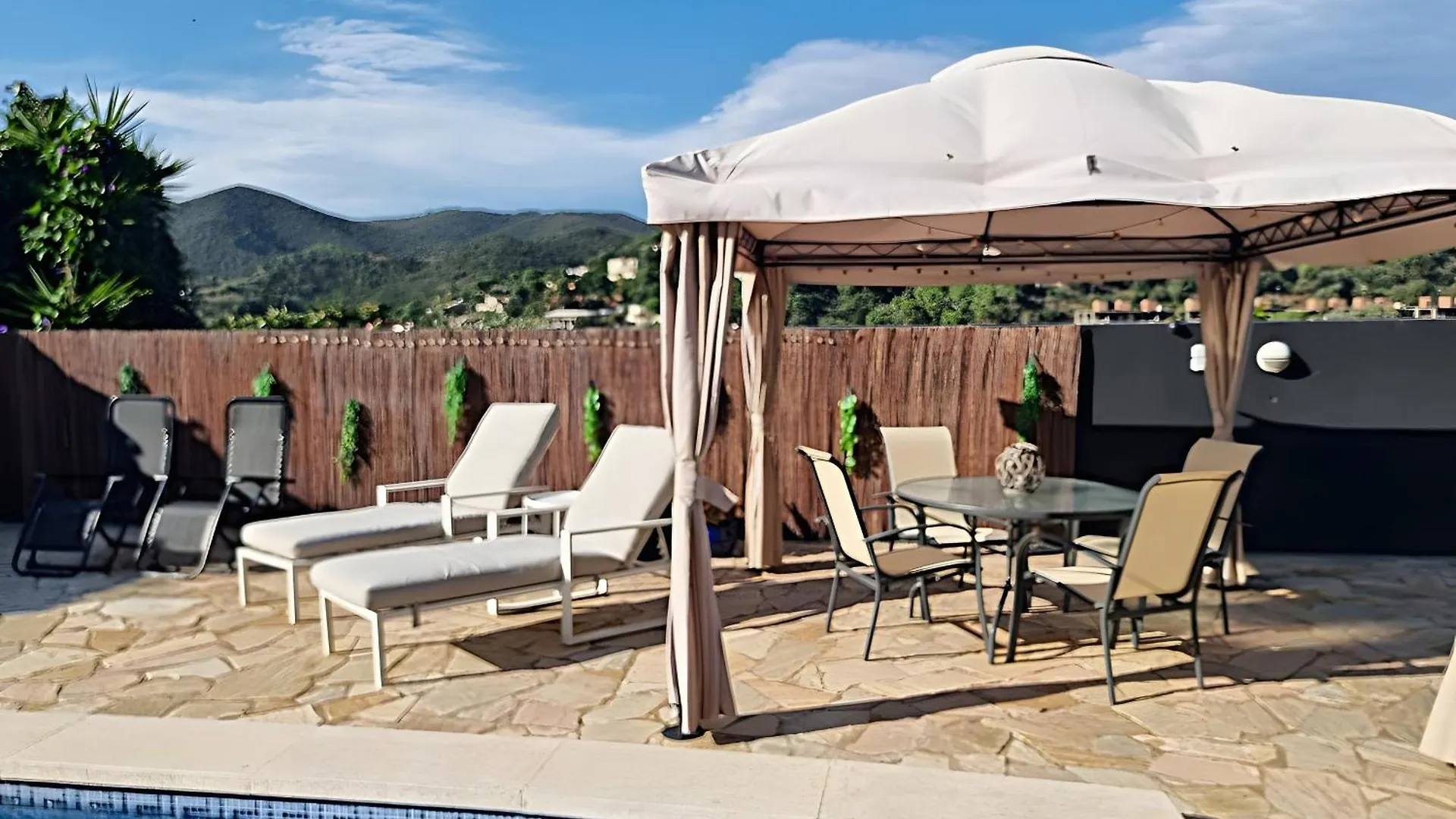 Casa Manzana Villa Calonge