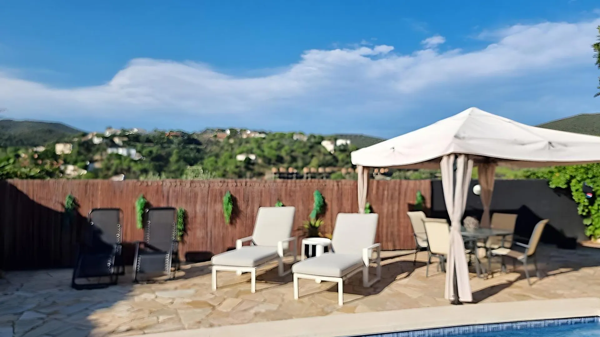 Casa Manzana Villa Calonge